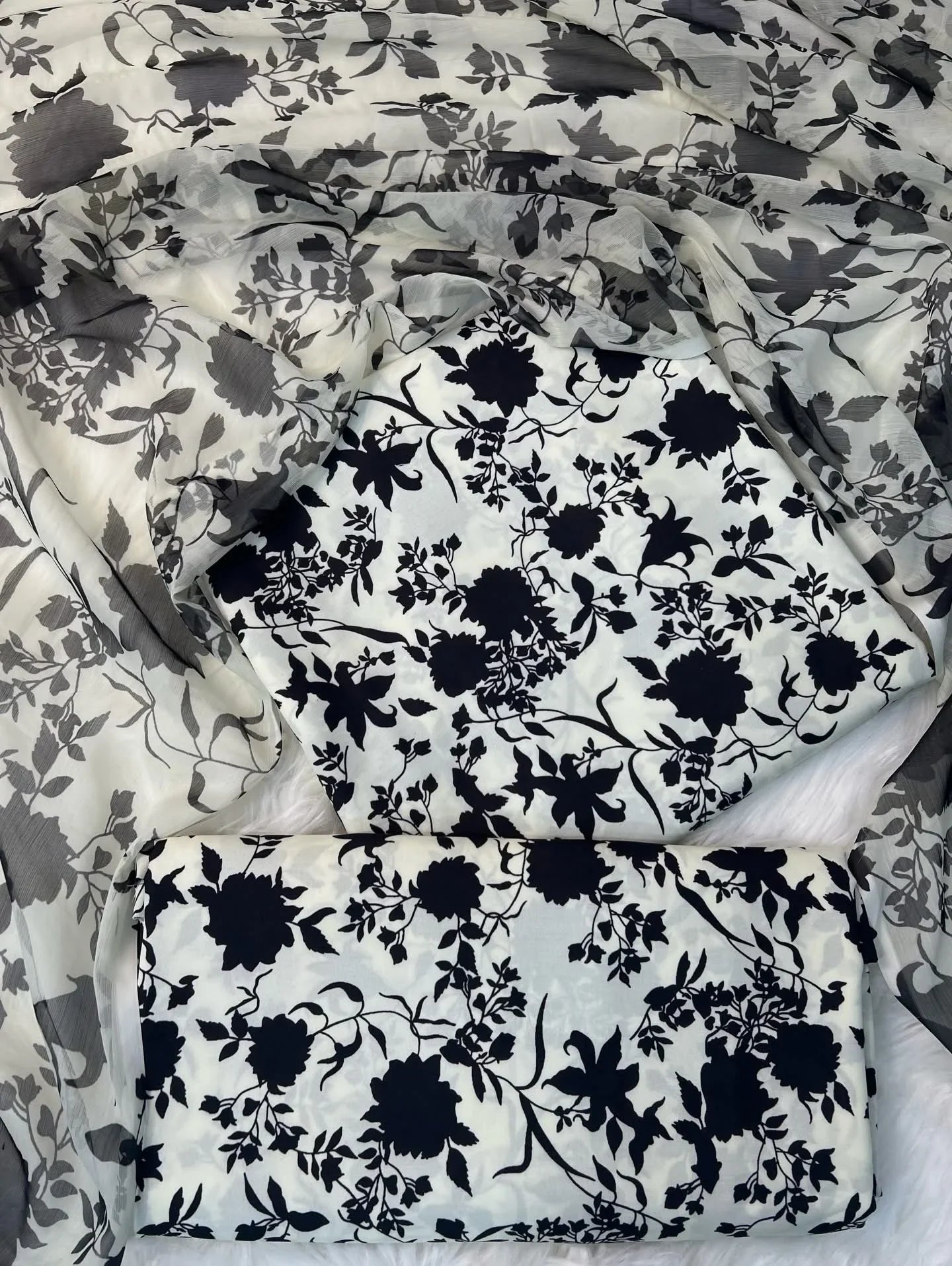 Aneela's Skin Digital Printed Swiss Lawn (3pcs)